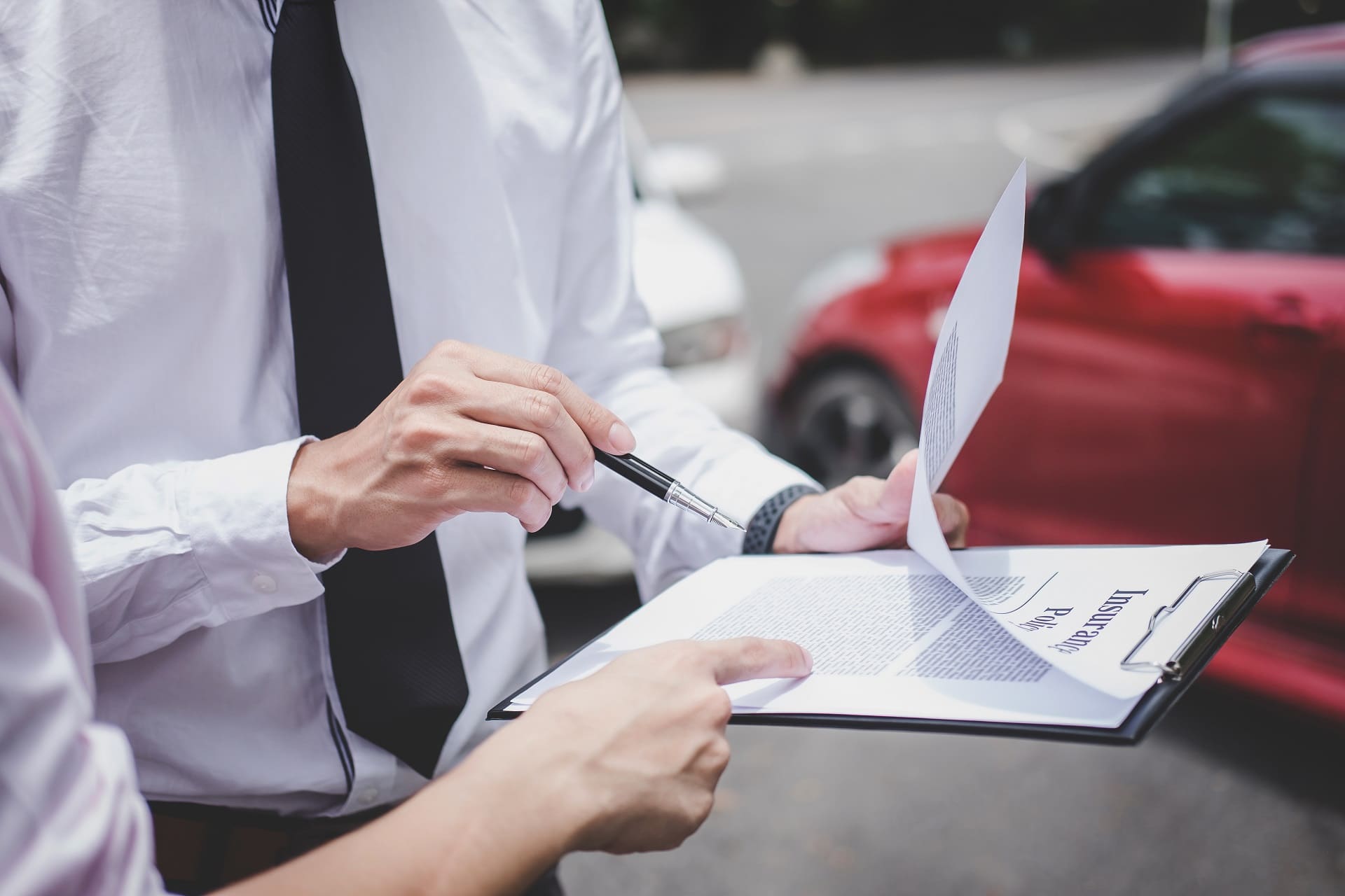 How Does the Auto Accident Settlement Process Work?